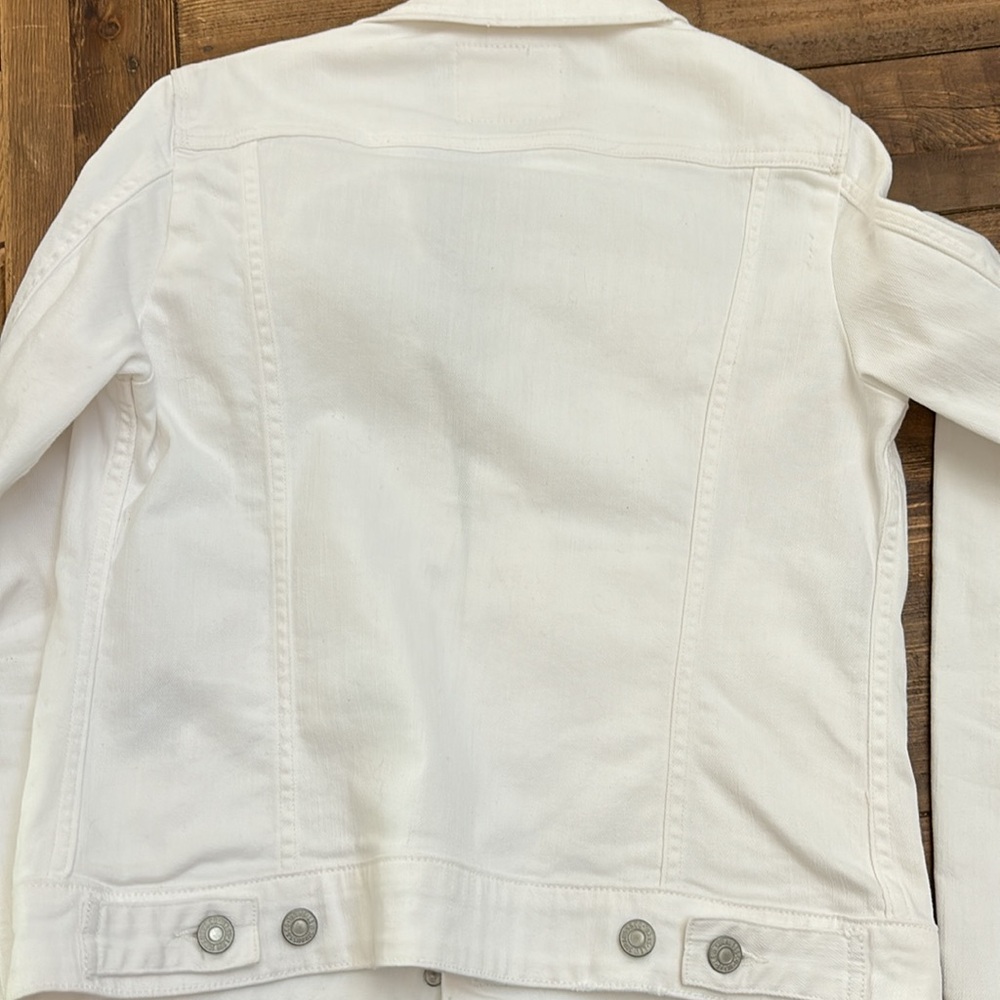 Levi’s White Denim Jacket - image 5
